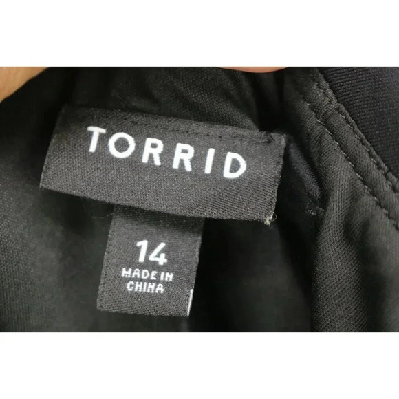 Torrid Off the Shoulder Faux Wrap Short Bodycon Dress-Size 14-Stretchy - Picture 4 of 8